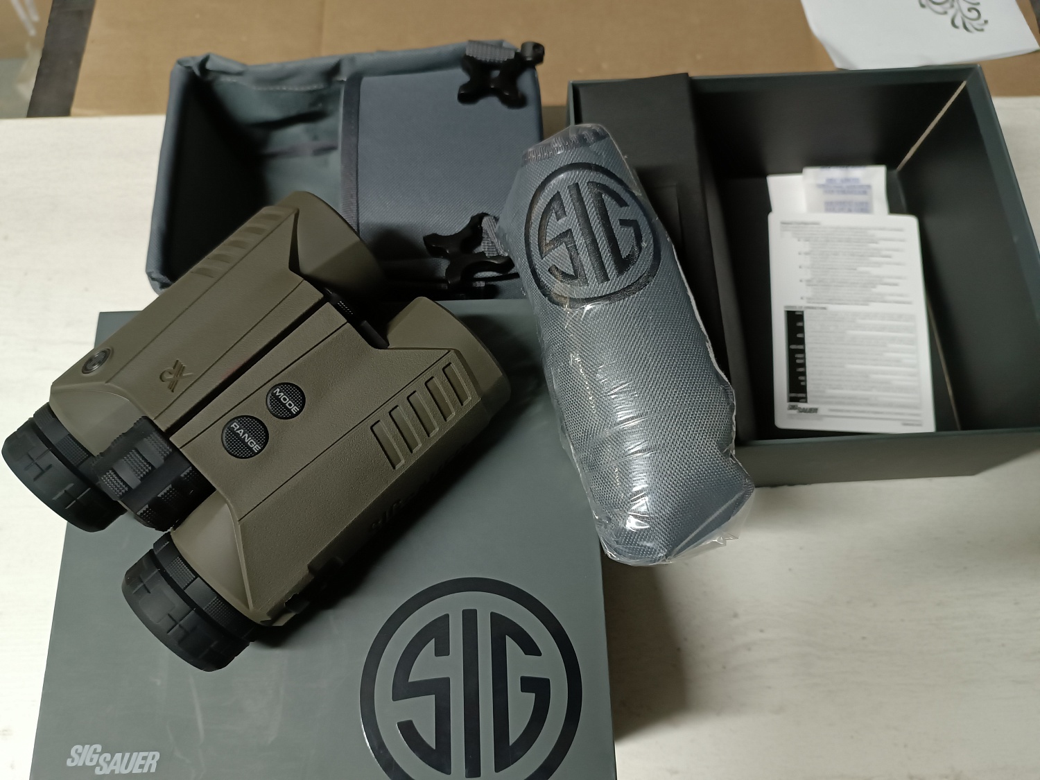 Бинокль с дальномером Sig Sauer Kilo 10k-ABS HD